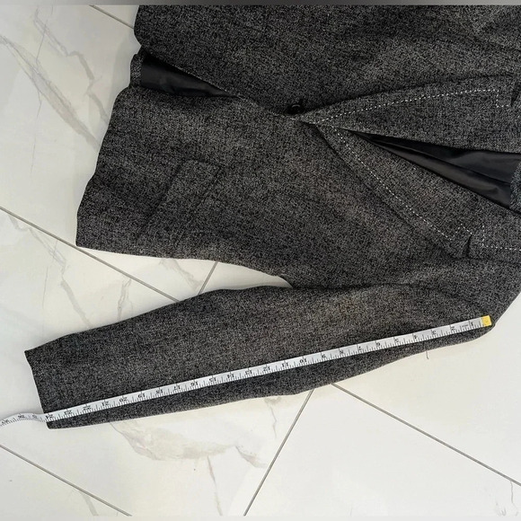 Simply Manakin/ Grey & black peppered/ Buttoned/  Blazer/ Size US 8 - Picture 14 of 16